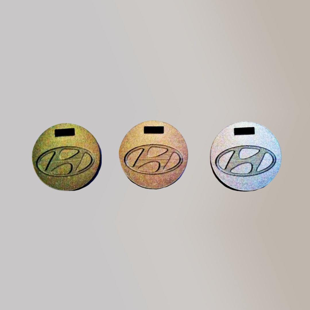 Logo Engraving on on Polyresin - Jacinto & Lirio