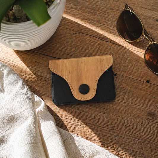 Vegan Leather Simple Card Holder, Magnet Card Holder, Ecoingenuity Inc., Jacinto & Lirio. - Jacinto & Lirio