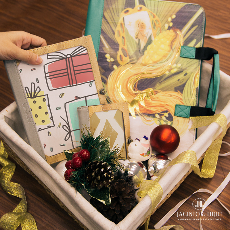 Corporate Holiday: Christmas Holiday Gift Set - Jacinto & Lirio