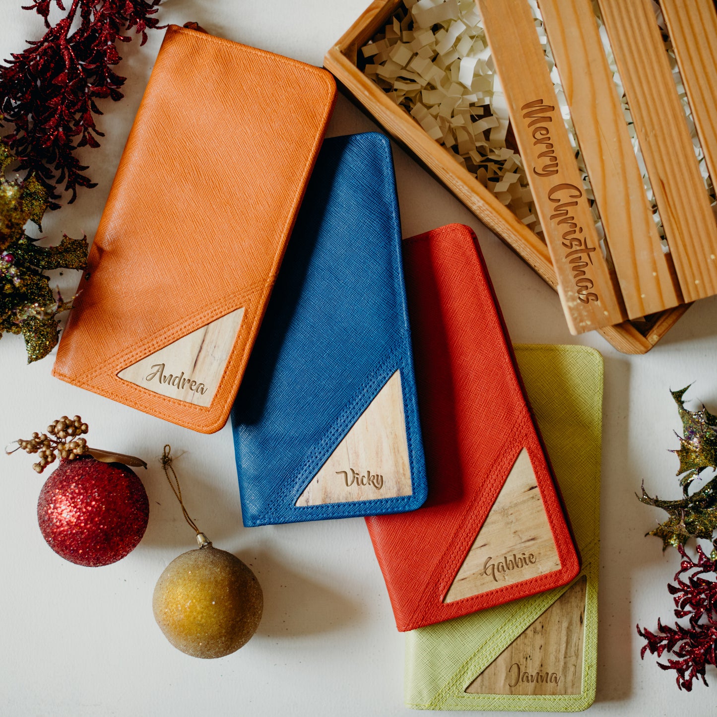 Making Spirits Bright: Christmas Holiday Gift Set - Jacinto & Lirio