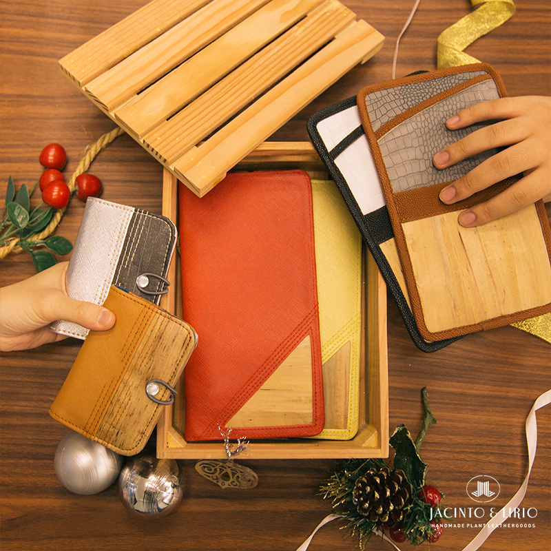 Monito Monita: Christmas Holiday Gift Set - Jacinto & Lirio