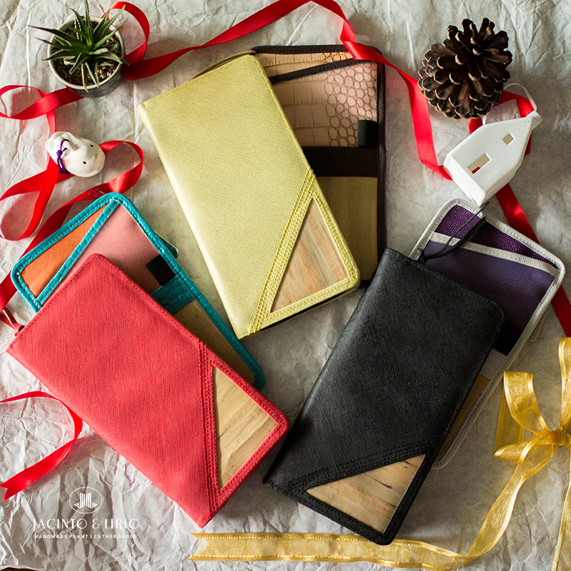 Making Spirits Bright: Christmas Holiday Gift Set - Jacinto & Lirio