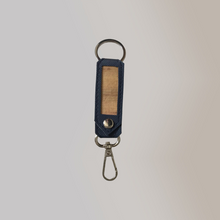 Load image into Gallery viewer, Vegan Leather Belt Keychain (BeltKeychain01) - Jacinto &amp; Lirio