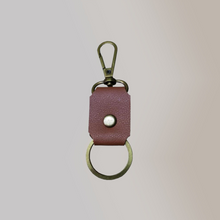 Load image into Gallery viewer, Vegan Leather Belt Keychain (BeltKeychain02) - Jacinto &amp; Lirio