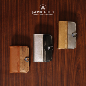 Pitaka Pocket-size Credit Card Wallet with 22 Card Sleeves