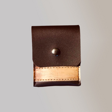 Load image into Gallery viewer, Vegan Leather Simple Card Holder (CBCRDC04) - Jacinto &amp; Lirio