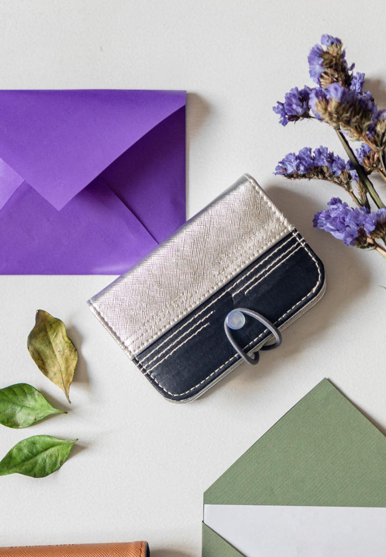 Pitaka Pocket-size Credit Card Wallet with 22 Card Sleeves
