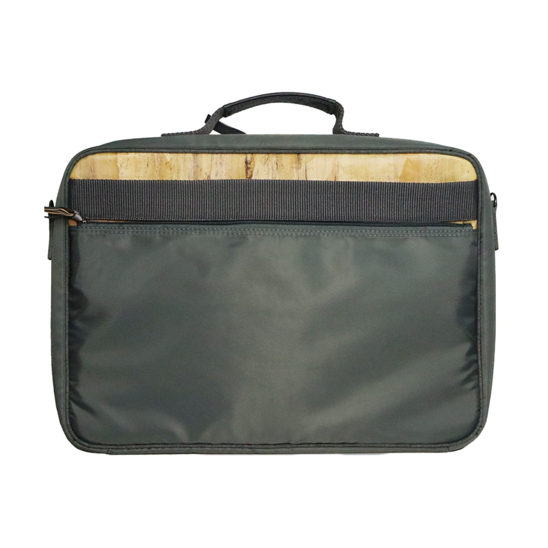 Hiraya (Grey) back view.