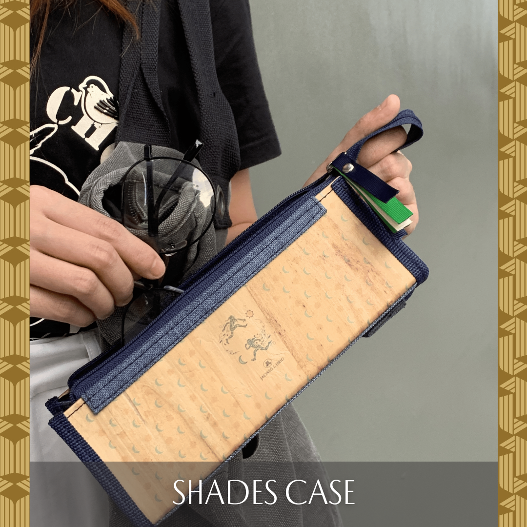 The Tatsulok Expandable Case in Habulan Navy has the perfect dimensions for sunglasses and glasses.