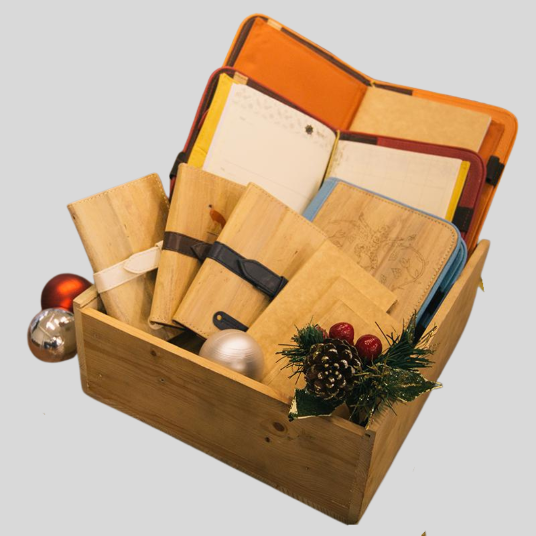 Maligaya Wooden Box with Acrylic Slide Cover - Jacinto & Lirio