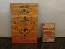 Load image into Gallery viewer, Imahe Water Hyacinth Canvas Wall Art with Wood Built Up - Jacinto &amp; Lirio