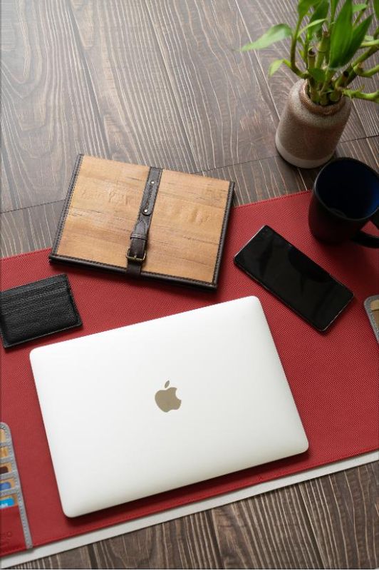 Jacinto & Lirio - WFH Desk Mat or Gaming Pad with Pockets and Card Holders